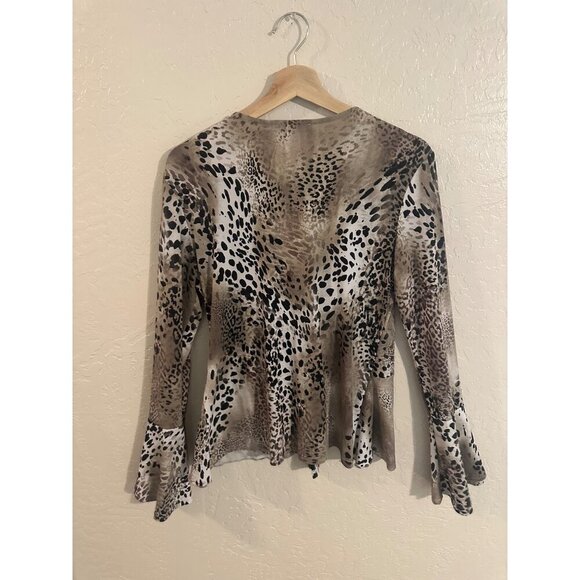 Venus Animal Print Bell Sleeved Blouse - Picture 9 of 9